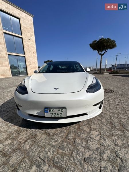 Седан Tesla Model 3 2020 в Львове фото 40 Седан Tesla Model 3 2020 в Львове