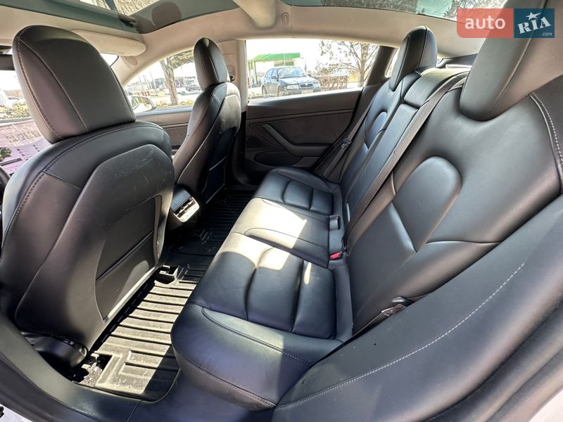 Седан Tesla Model 3 2020 в Львове фото 49 Седан Tesla Model 3 2020 в Львове