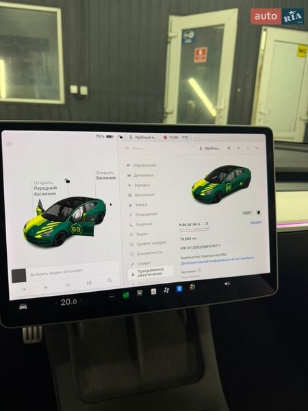 Седан Tesla Model 3 2021 в Києві