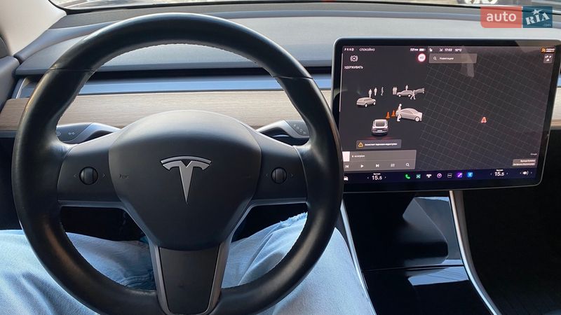 Седан Tesla Model 3 2019 в Києві