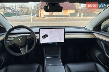 Седан Tesla Model 3 2021 в Ирпене