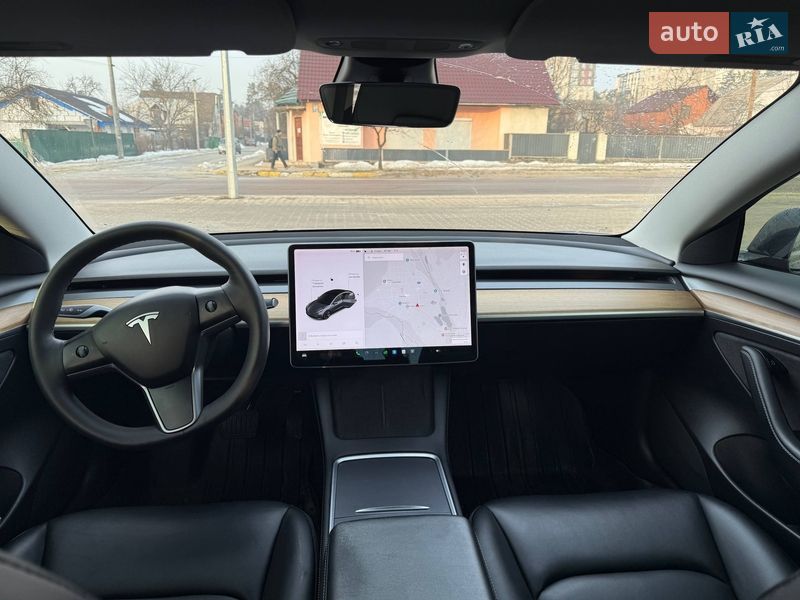 Седан Tesla Model 3 2021 в Ирпене