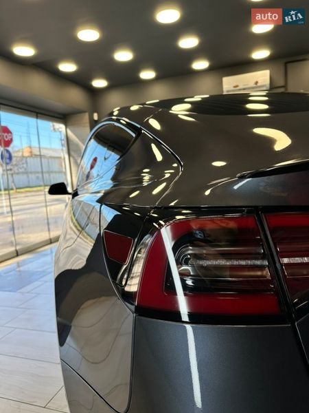 Седан Tesla Model 3 2018 в Одесі