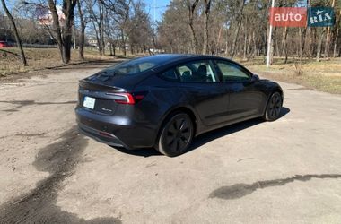 Седан Tesla Model 3 2024 в Києві