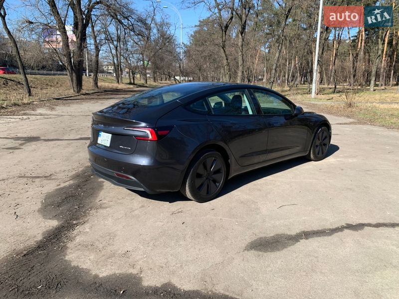 Седан Tesla Model 3 2024 в Киеве