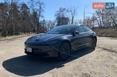 Седан Tesla Model 3 2024 в Києві