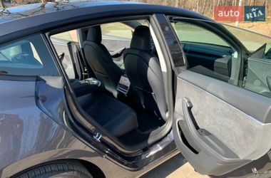 Седан Tesla Model 3 2024 в Києві