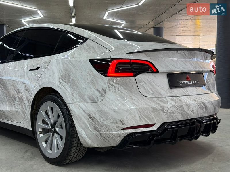 Седан Tesla Model 3 2022 в Одесі