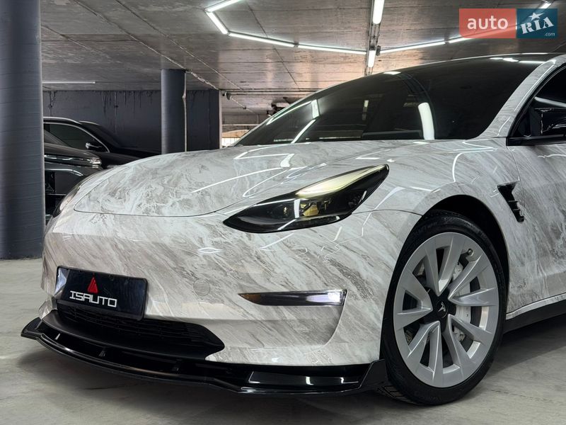 Седан Tesla Model 3 2022 в Одесі