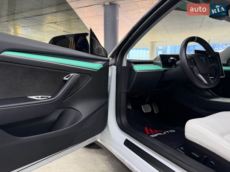 Седан Tesla Model 3 2022 в Одесі