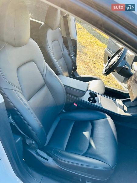 Седан Tesla Model 3 2022 в Львове фото 10 Седан Tesla Model 3 2022 в Львове