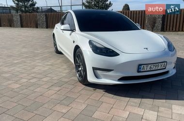 Седан Tesla Model 3 2022 в Ивано-Франковске