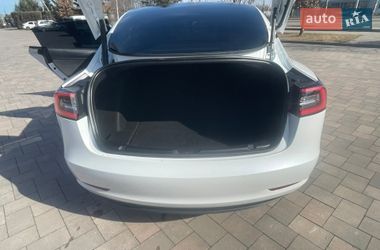 Седан Tesla Model 3 2022 в Ивано-Франковске