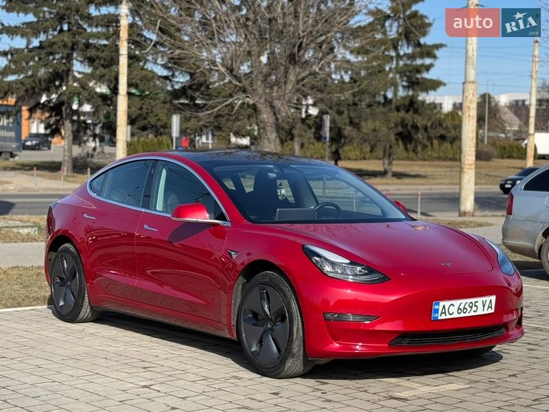 Tesla Model 3 2019