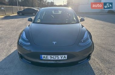 Седан Tesla Model 3 2021 в Дніпрі