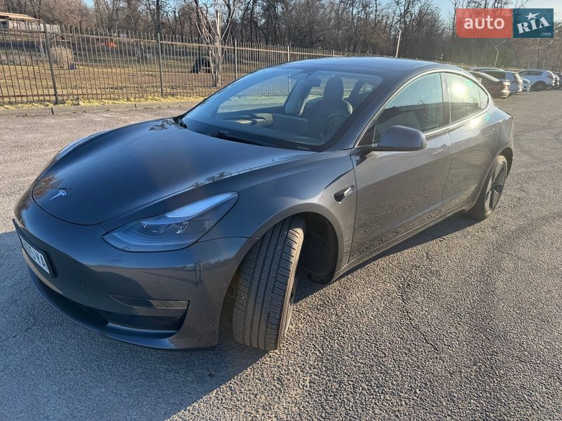 Седан Tesla Model 3 2021 в Днепре