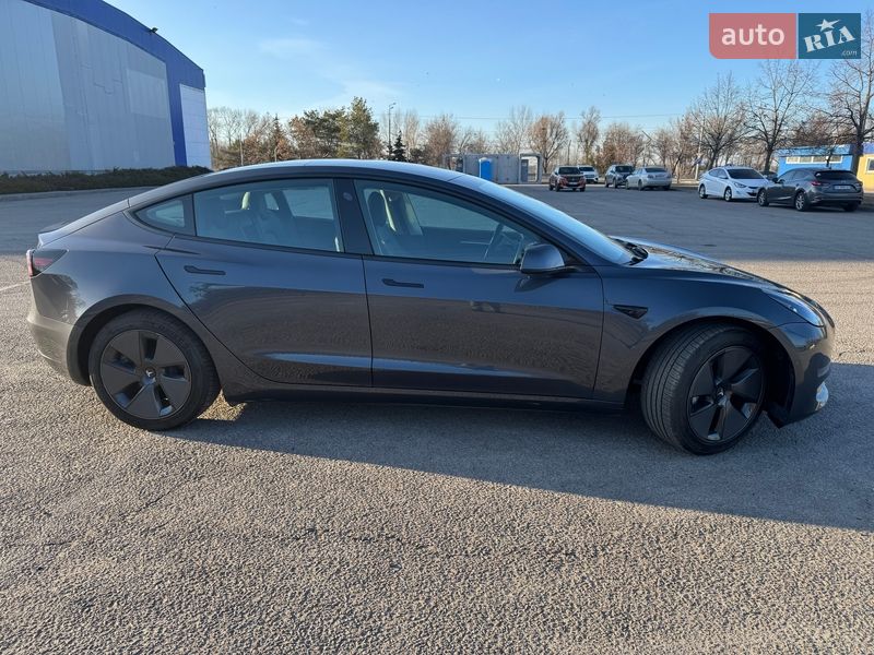 Седан Tesla Model 3 2021 в Днепре