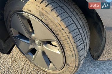 Седан Tesla Model 3 2021 в Днепре