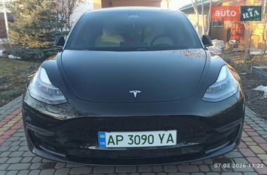 Седан Tesla Model 3 2021 в Виннице
