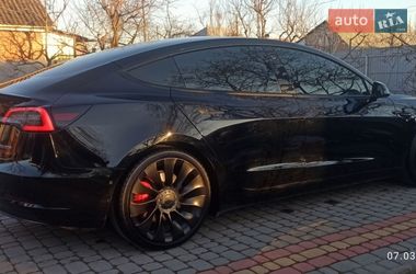Седан Tesla Model 3 2021 в Виннице