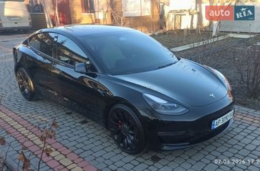 Седан Tesla Model 3 2021 в Виннице