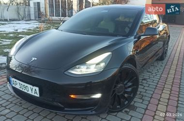 Седан Tesla Model 3 2021 в Виннице