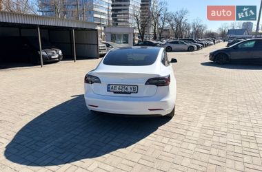 Седан Tesla Model 3 2022 в Дніпрі