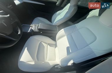 Седан Tesla Model 3 2022 в Дніпрі