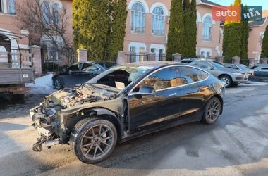 Седан Tesla Model 3 2018 в Сквире