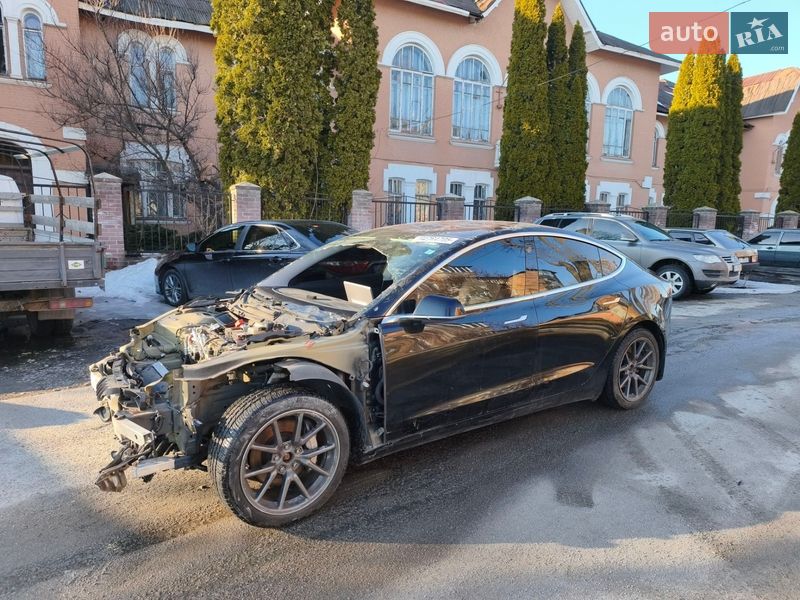 Tesla Model 3 2018