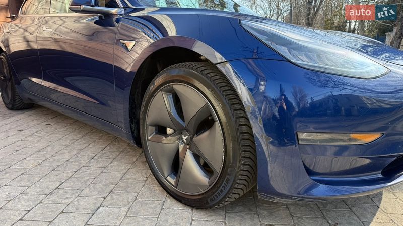 Седан Tesla Model 3 2019 в Одесі