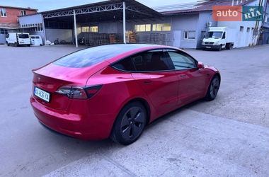Седан Tesla Model 3 2021 в Ромнах