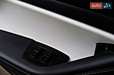 Седан Tesla Model 3 2019 в Черкассах