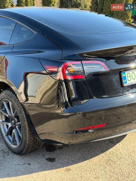 Седан Tesla Model 3 2021 в Тернополі