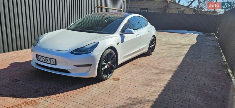 Седан Tesla Model 3 2018 в Києві
