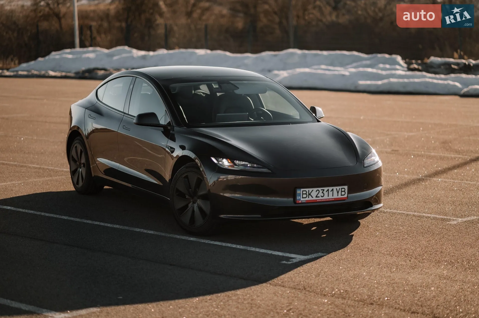 2025 Tesla Model 3 - мініатюра 3