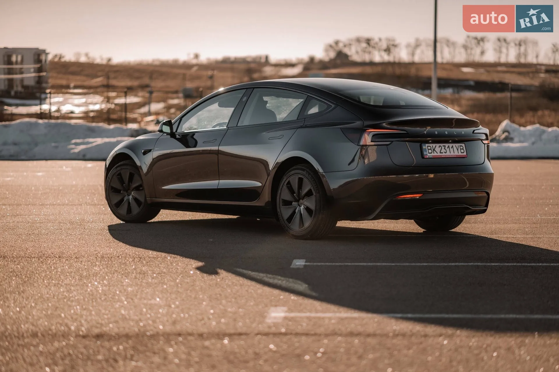 2025 Tesla Model 3 - мініатюра 26