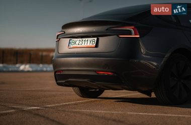 Седан Tesla Model 3 2025 в Ровно фото 49 Седан Tesla Model 3 2025 в Ровно