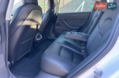Седан Tesla Model 3 2019 в Киеве