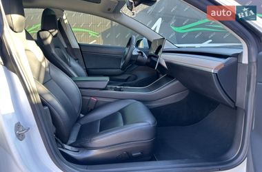 Седан Tesla Model 3 2019 в Киеве
