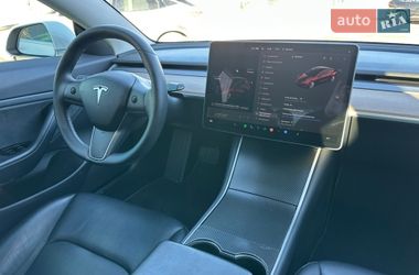 Седан Tesla Model 3 2019 в Киеве