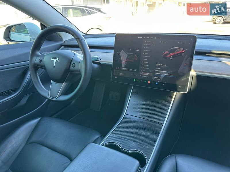 Седан Tesla Model 3 2019 в Києві