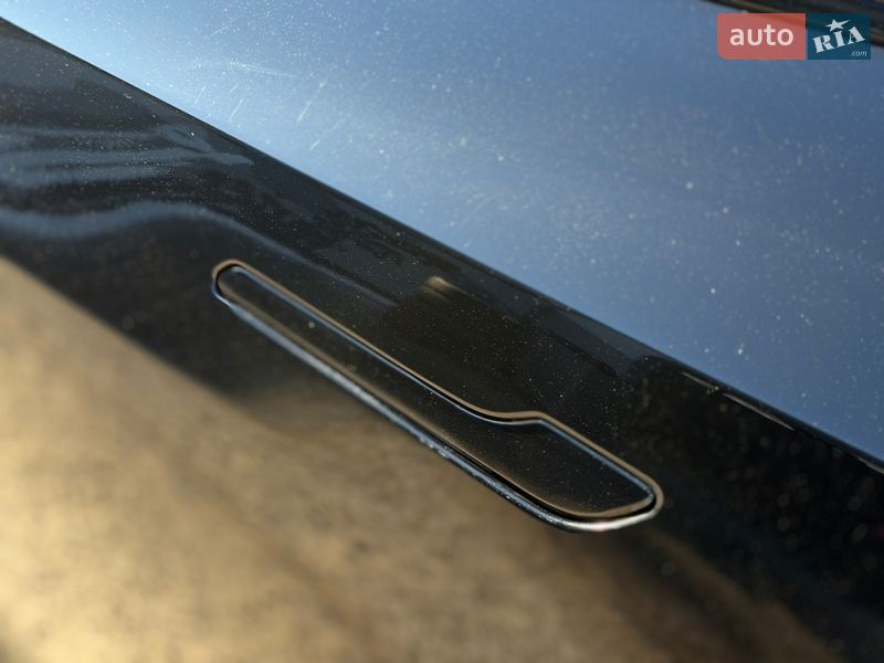 Седан Tesla Model 3 2018 в Житомире