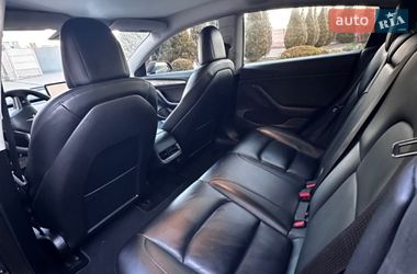 Седан Tesla Model 3 2022 в Стрые