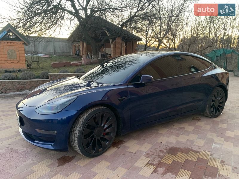 Седан Tesla Model 3 2022 в Обухове