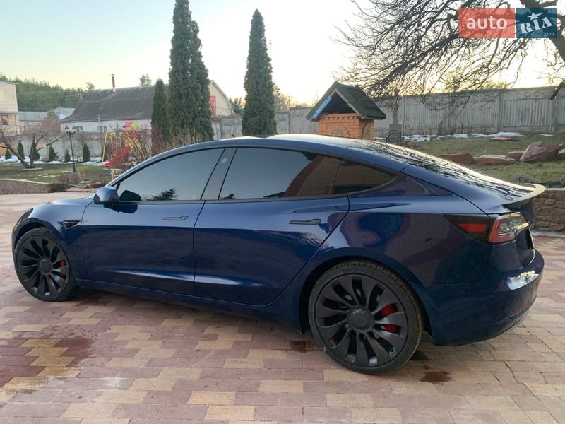 Седан Tesla Model 3 2022 в Обухове