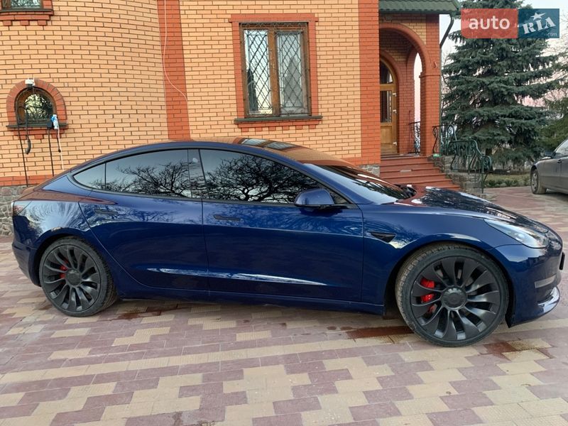 Седан Tesla Model 3 2022 в Обухове