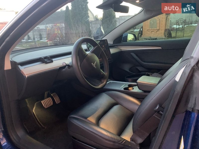 Седан Tesla Model 3 2022 в Обухове