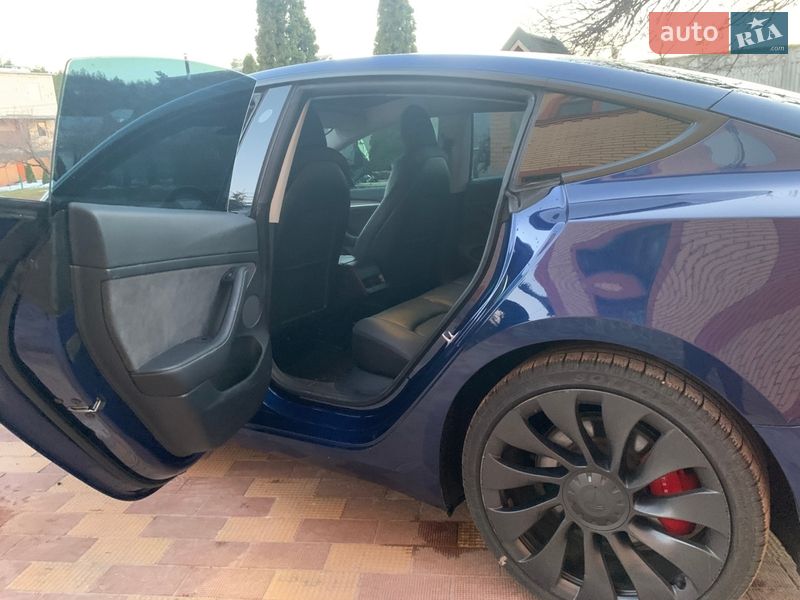 Седан Tesla Model 3 2022 в Обухове