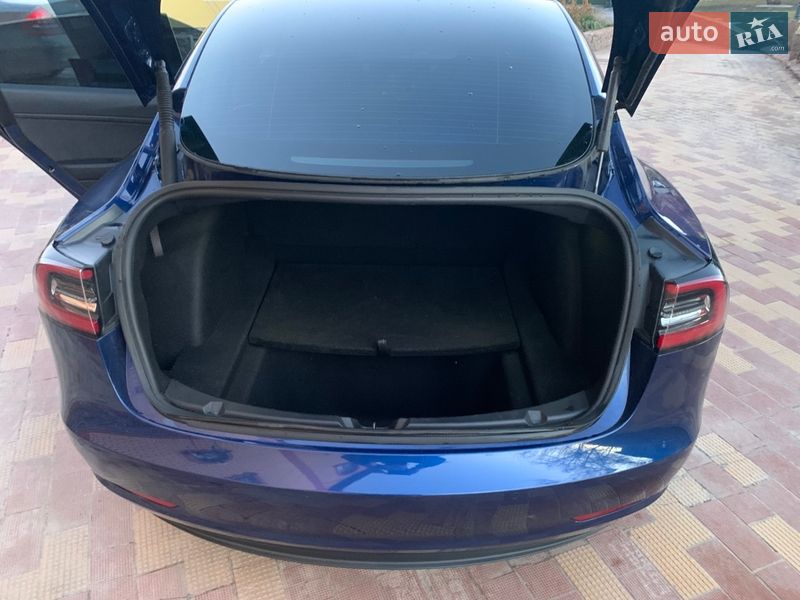 Седан Tesla Model 3 2022 в Обухове